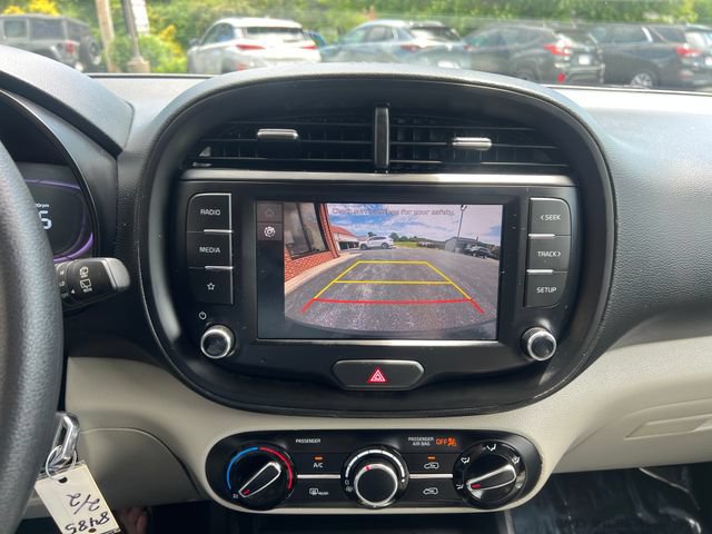 Used 2023 Kia Soul LX FWD image 16