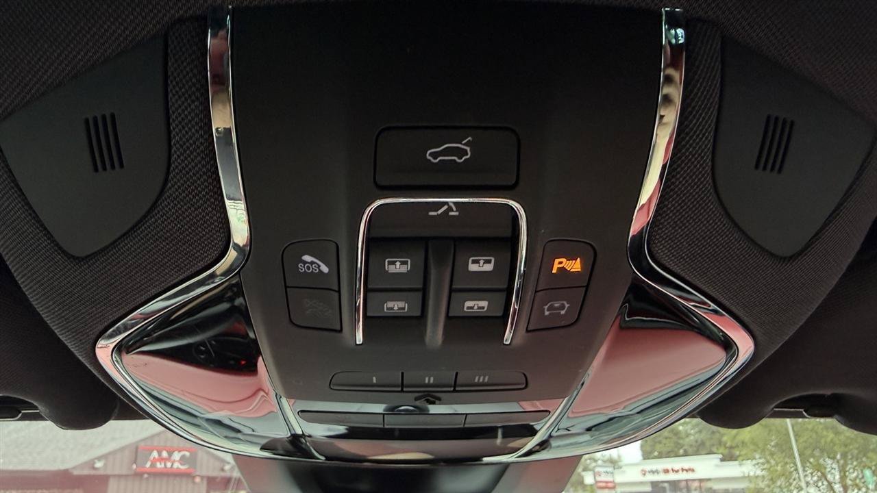 Used 2023 Maserati Levante GT AWD/4WD image 57