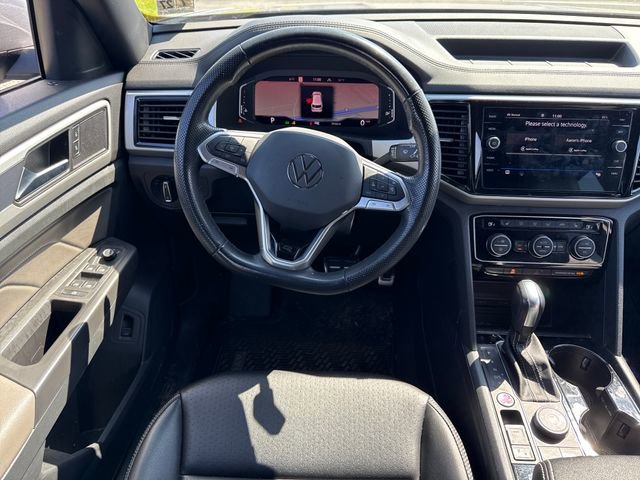 Used 2022 Volkswagen Atlas Cross Sport SEL R-Line AWD/4WD image 16
