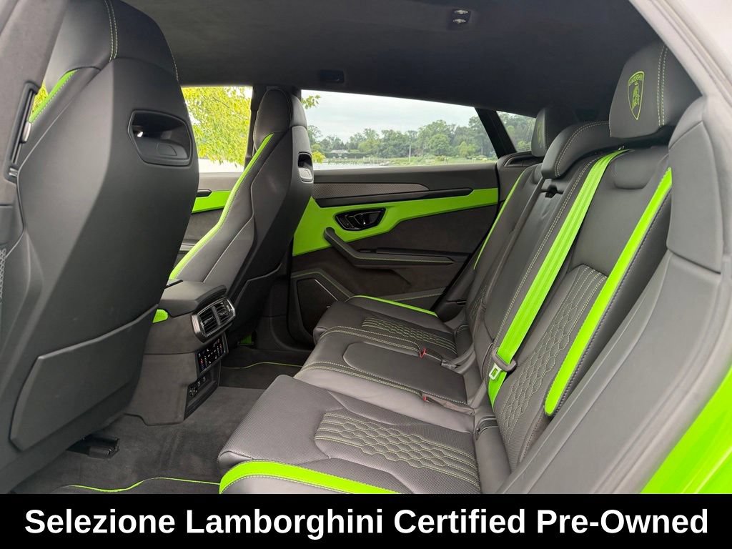 Used 2025 Lamborghini Urus SE AWD/4WD image 43