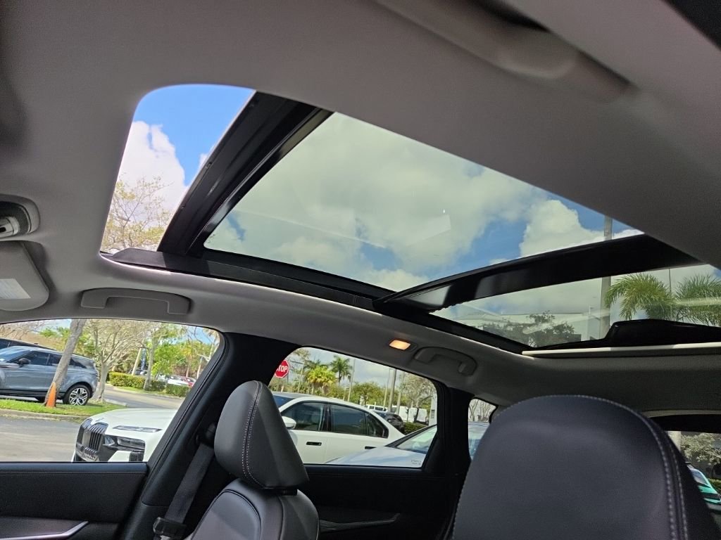 Used 2023 INFINITI QX50 Luxe image 4