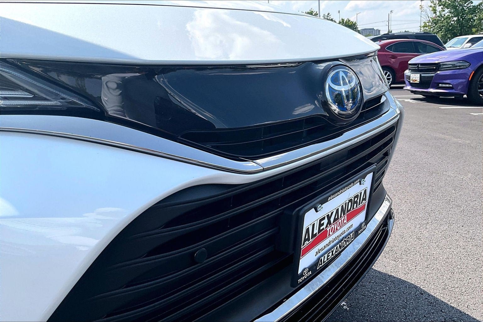 Used 2024 Toyota Venza Nightshade AWD/4WD image 28