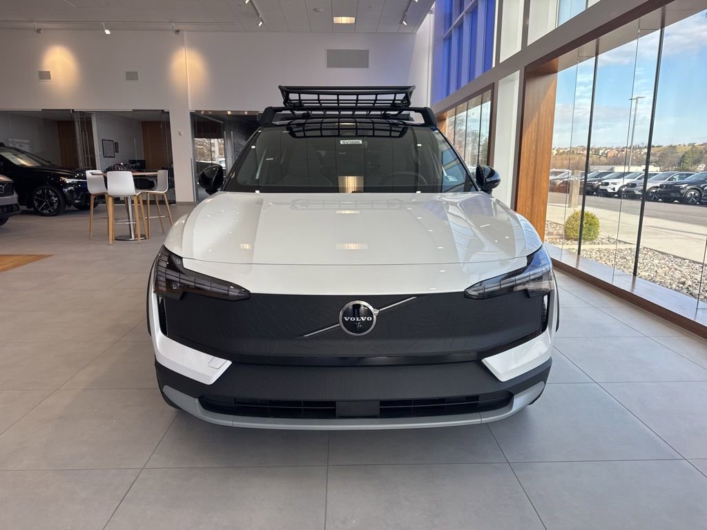 New 2026 Volvo EX30 Cross Country Ultra w/ Protection Package AWD/4WD image 8