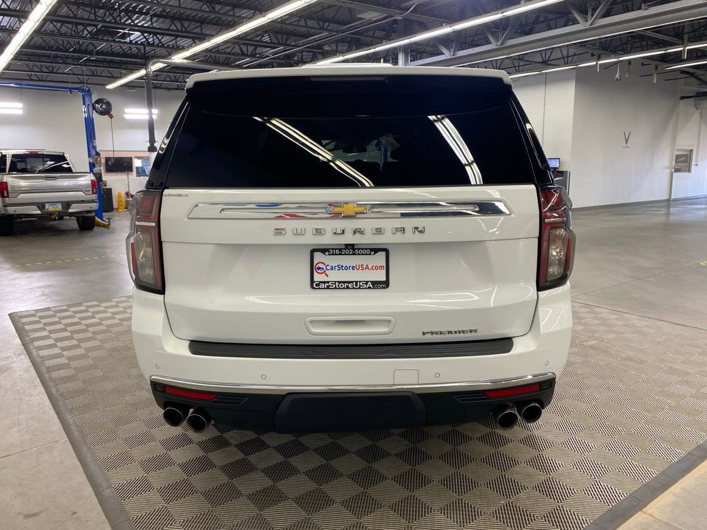 Used 2023 Chevrolet Suburban Premier AWD/4WD image 9