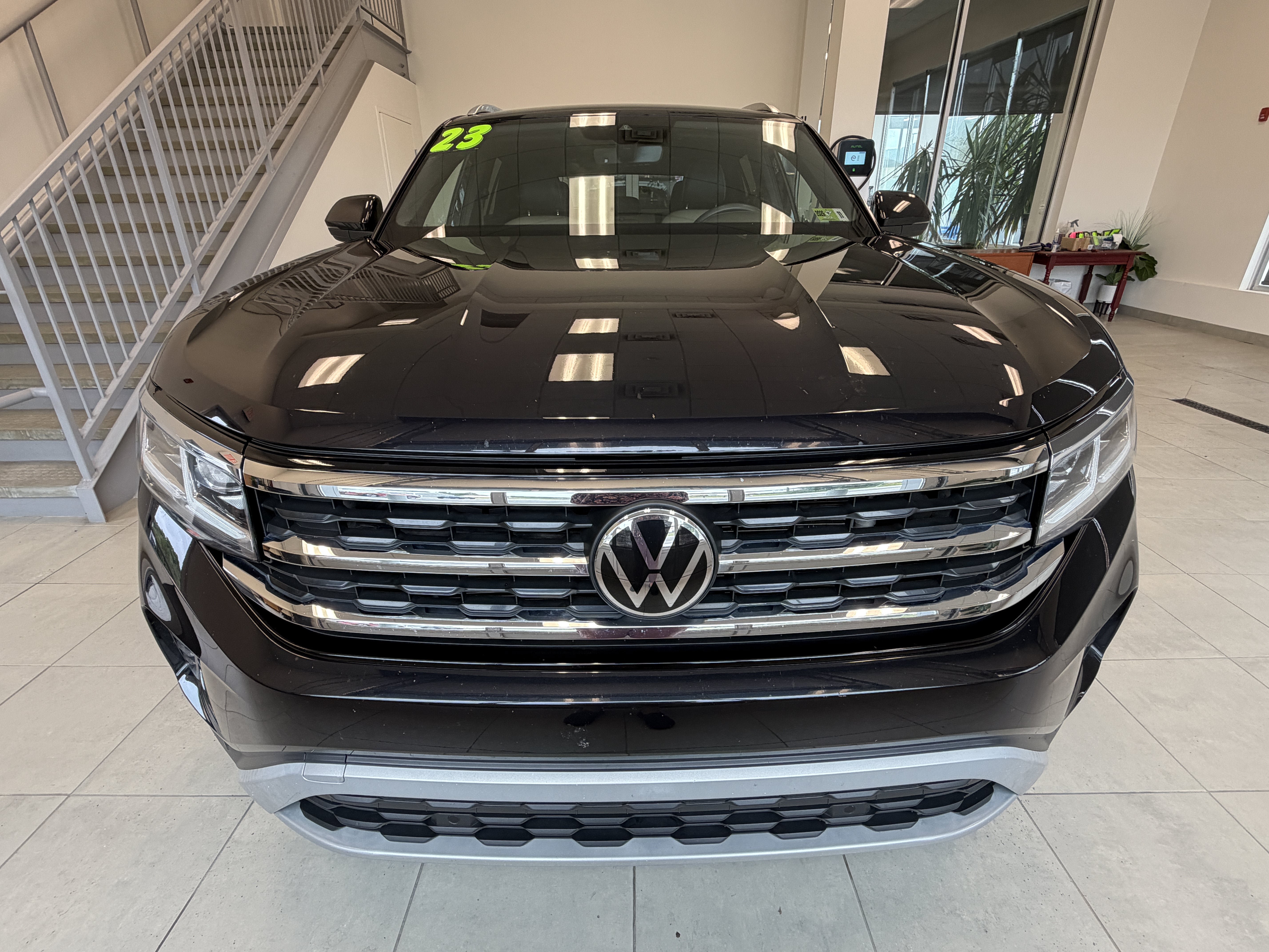 Used 2023 Volkswagen Atlas Cross Sport SEL AWD/4WD image 7