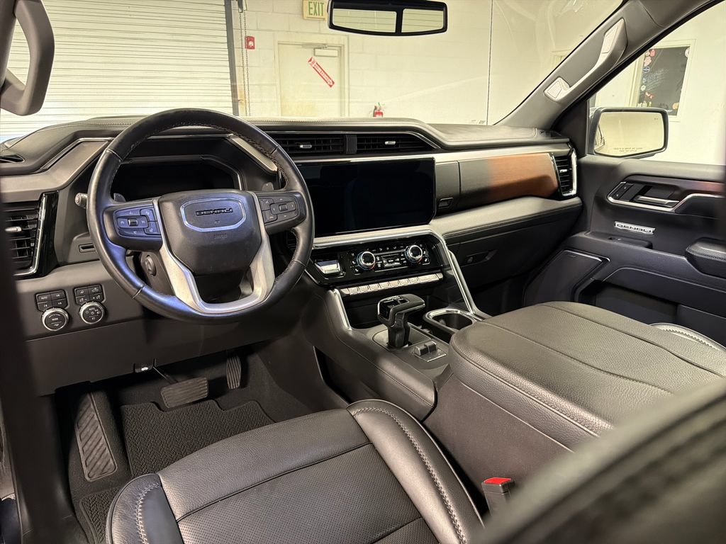 Used 2024 GMC Sierra 1500 Denali AWD/4WD image 32