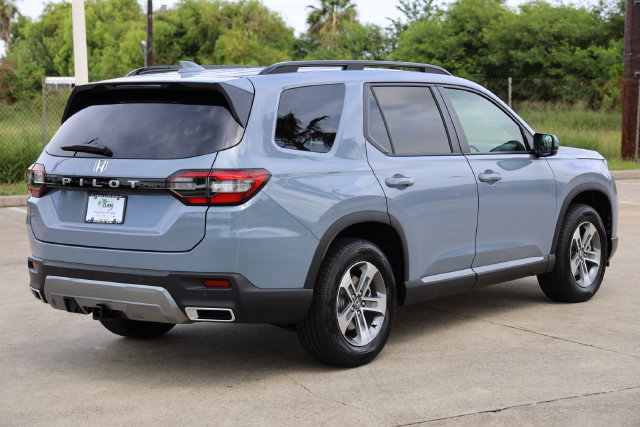 New 2026 Honda Pilot EX-L image 7