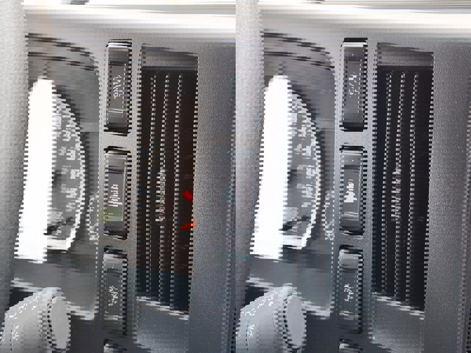 New 2024 Chevrolet Low Cab Forward 5500XD image 24