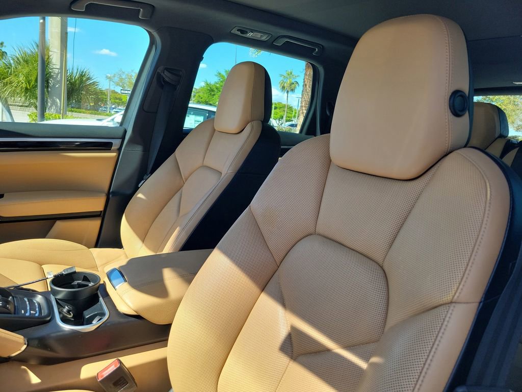 Used 2015 Porsche Cayenne Diesel image 22