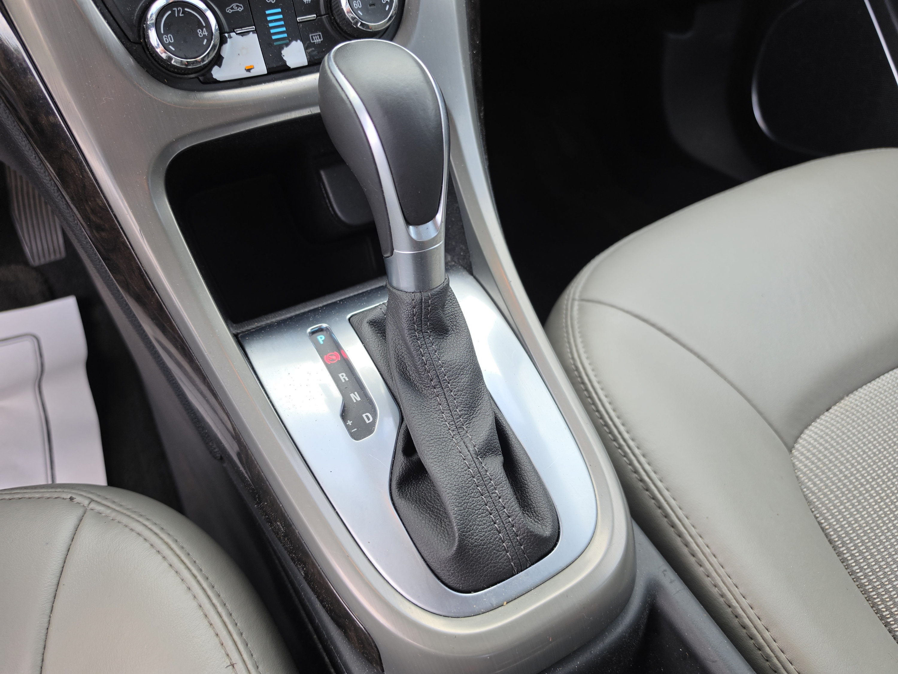 Used 2015 Buick Verano FWD image 28