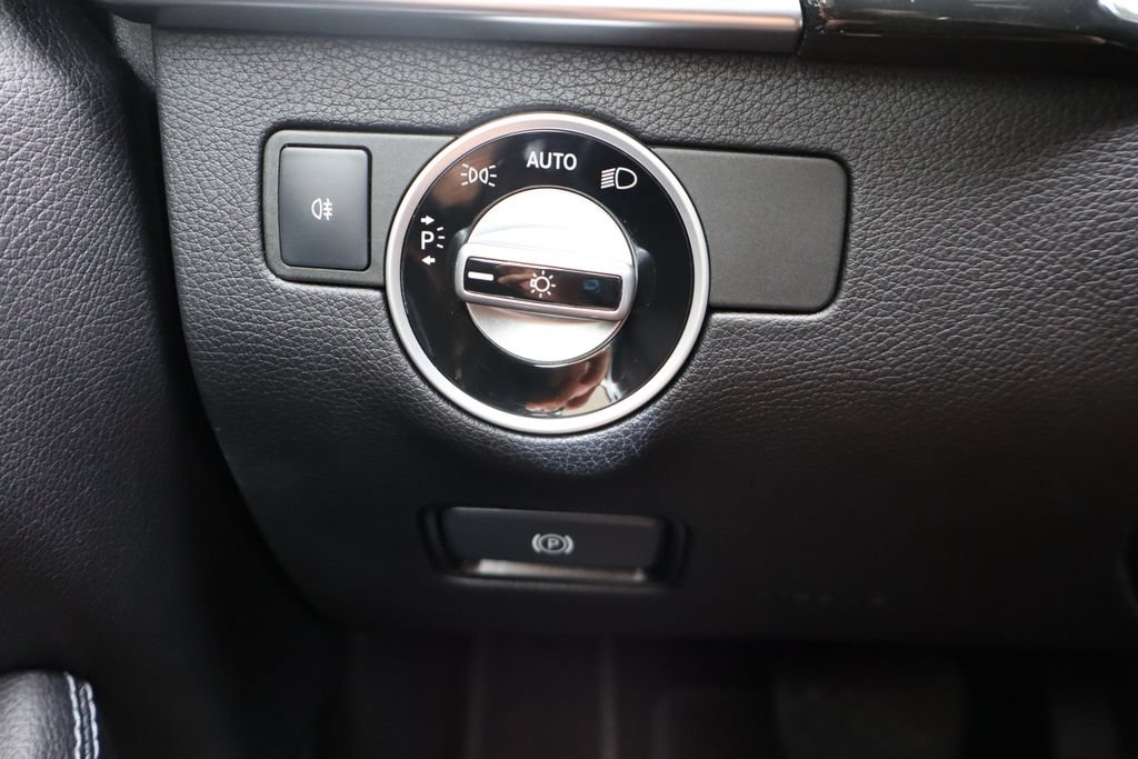Used 2018 Mercedes-Benz GLE 350 4MATIC image 26