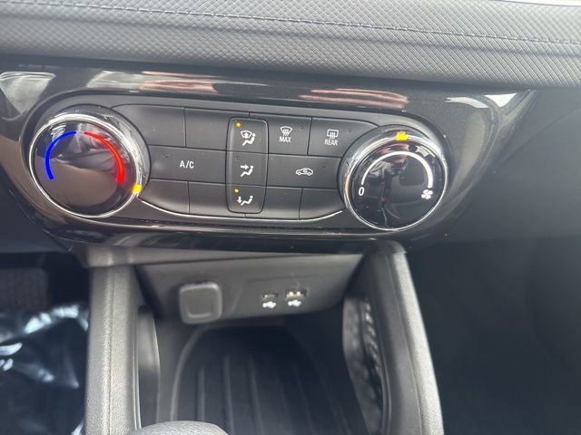 Used 2024 Chevrolet TrailBlazer LT image 21