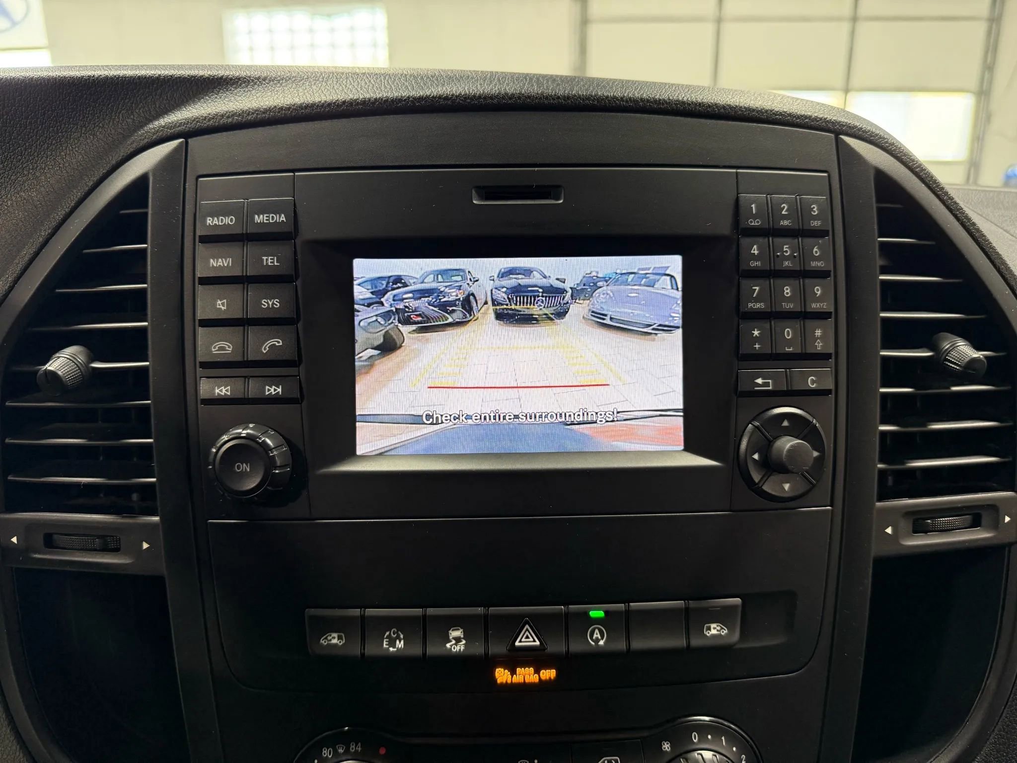 Used 2018 Mercedes-Benz Metris Passenger image 17