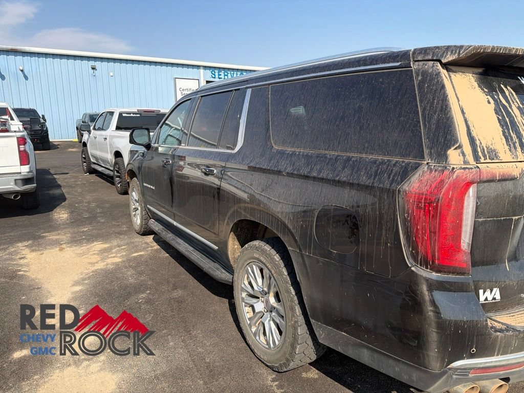 Used 2021 GMC Yukon XL Denali AWD/4WD image 5