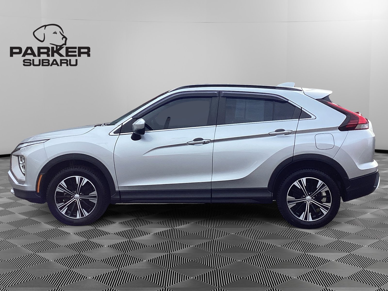 Used 2022 Mitsubishi Eclipse Cross SE image 2
