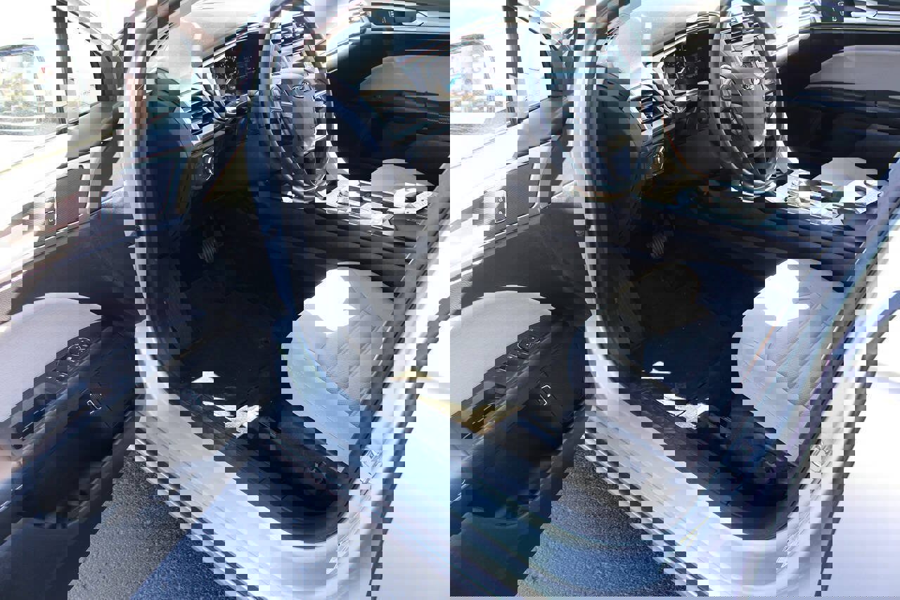 Used 2018 Ford Fusion S image 10