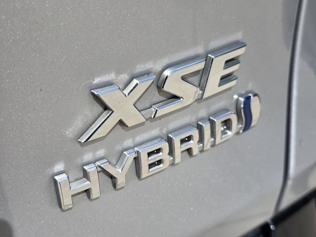 Used 2021 Toyota RAV4 XSE AWD/4WD image 9