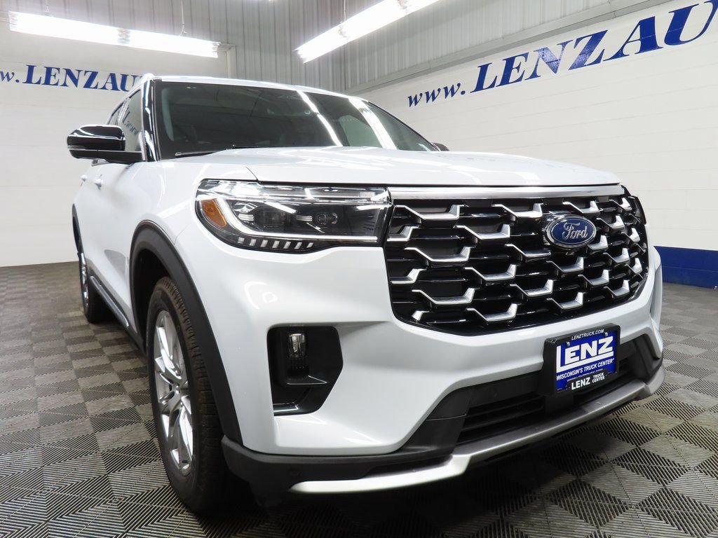 Used 2025 Ford Explorer Platinum image 3