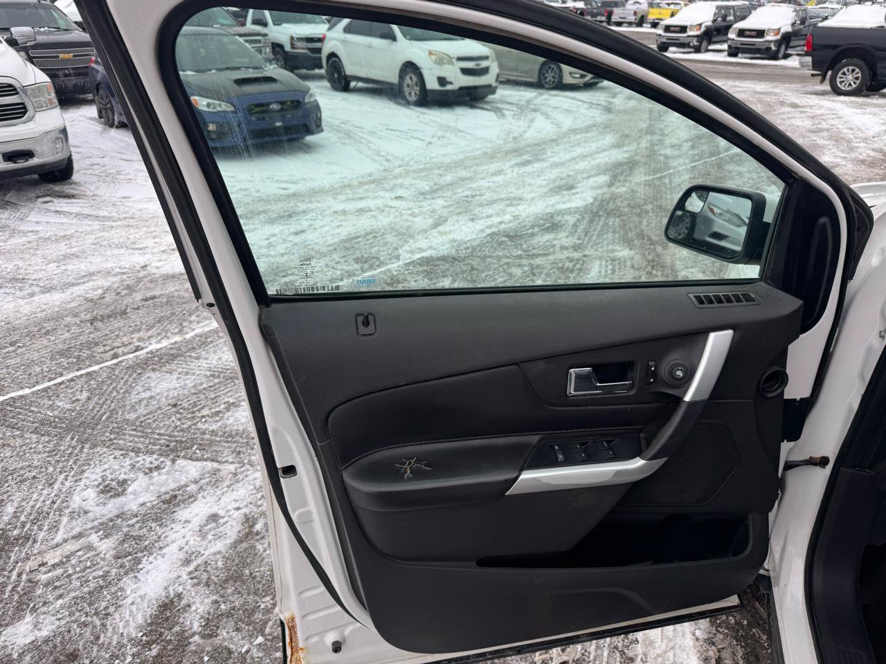 Used 2013 Ford Edge SEL FWD image 14