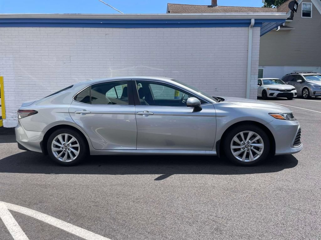 Used 2023 Toyota Camry LE AWD/4WD image 4