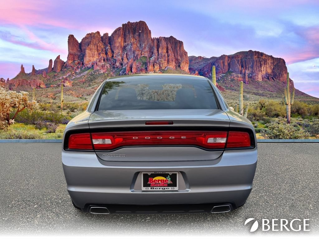 Used 2011 Dodge Charger SE RWD image 6
