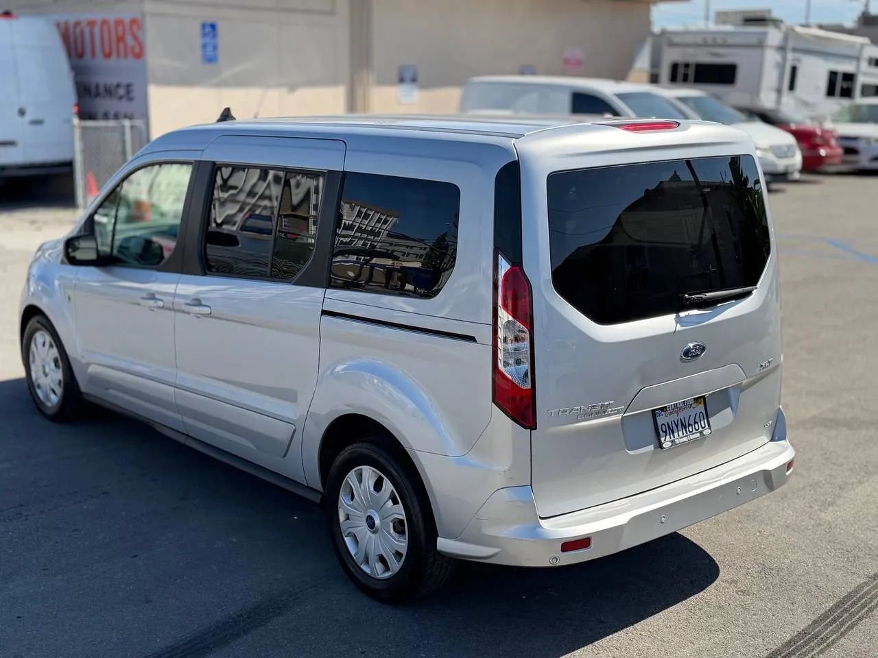 Used 2019 Ford Transit Connect XLT image 13