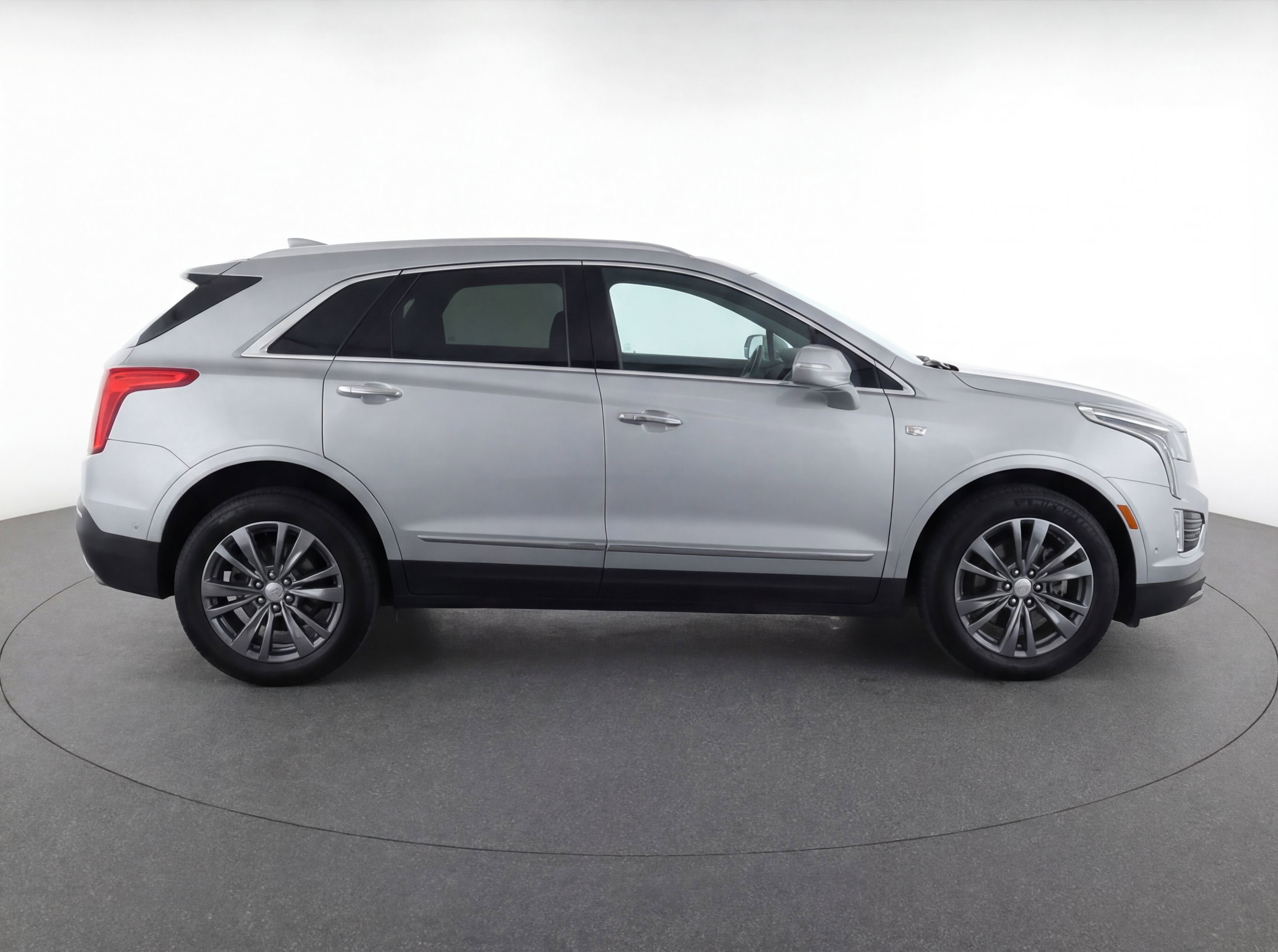Certified 2024 Cadillac XT5 Premium Luxury FWD image 8