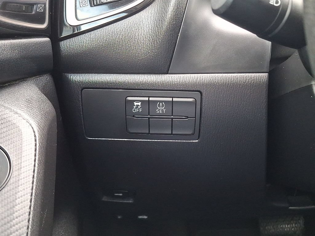 Used 2015 MAZDA MAZDA3 i Sport FWD image 27