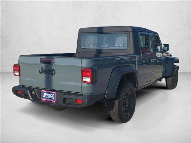 Used 2025 Jeep Gladiator Sport AWD/4WD image 8