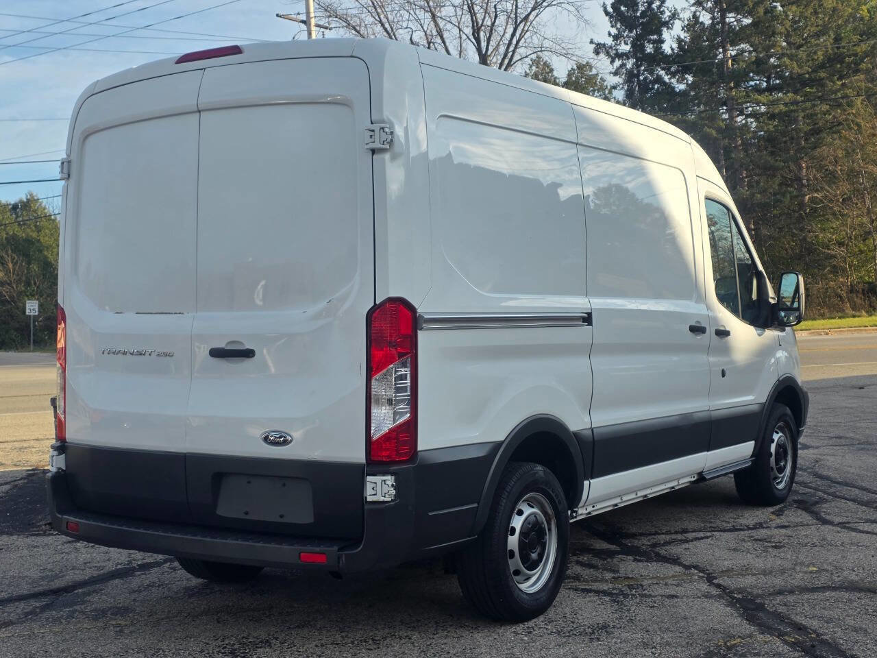 Used 2015 Ford Transit 250 130 Medium Roof image 6