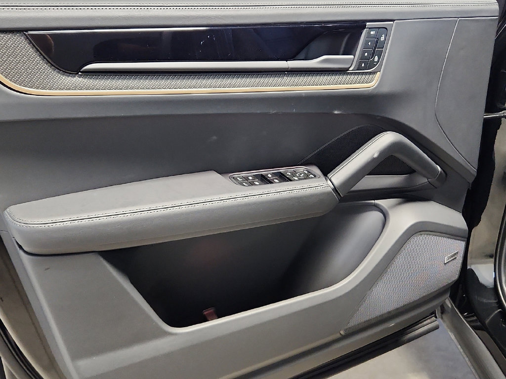 New 2027 Porsche Cayenne S AWD/4WD image 13