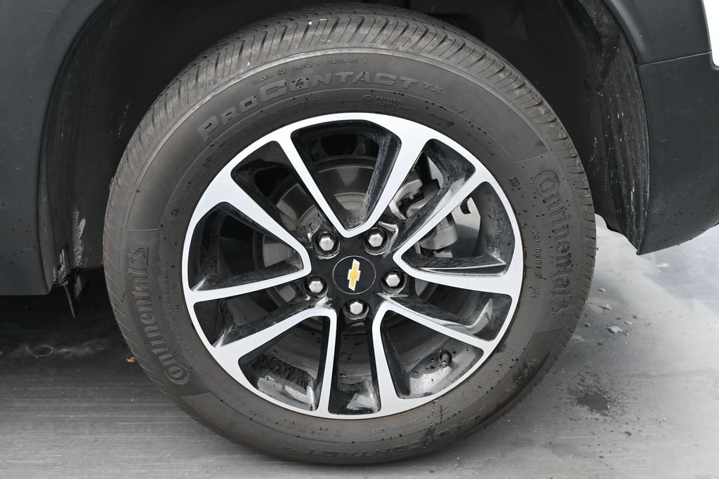 Used 2025 Chevrolet TrailBlazer LT AWD/4WD image 12