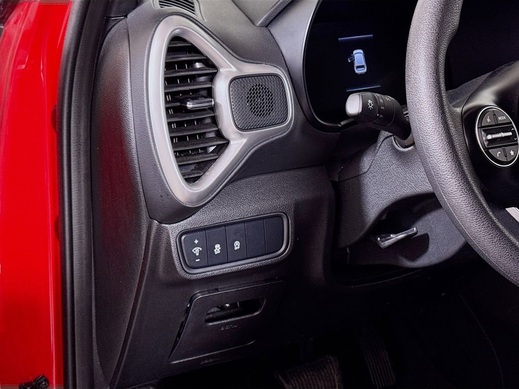 Used 2024 Kia Soul LX w/ Option Group 015 image 8