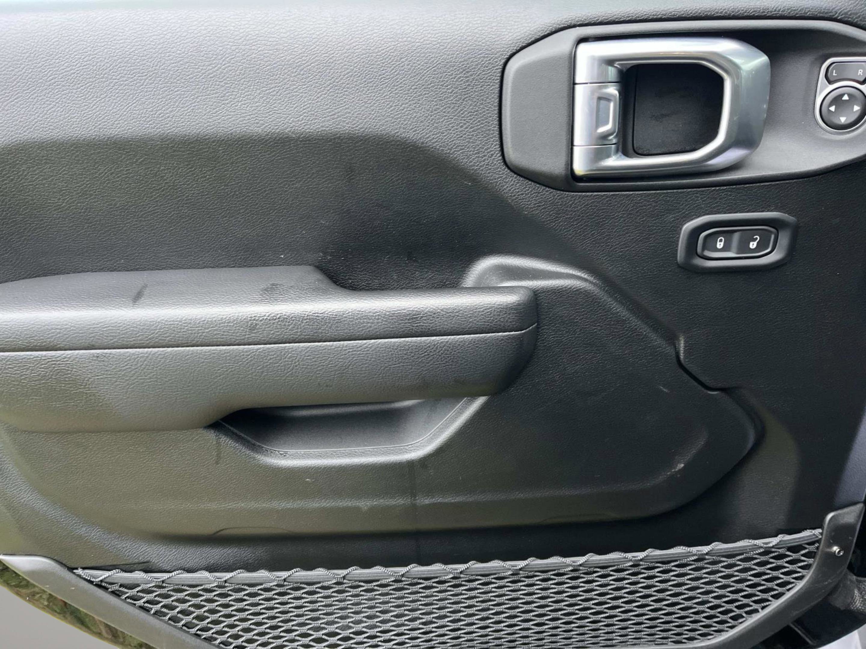 Used 2022 Jeep Wrangler Unlimited Sport w/ Sun And Sound Package image 28