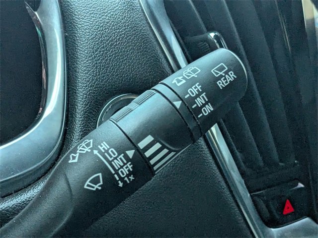 Used 2023 Chevrolet Traverse LT image 26