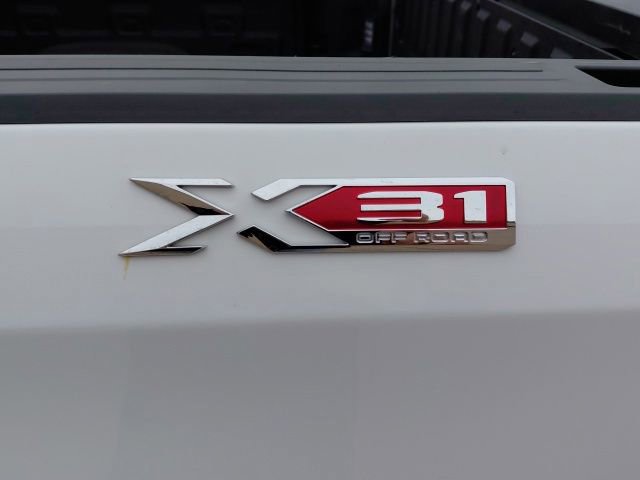 Used 2023 GMC Sierra 1500 SLT w/ SLT Premium Package AWD/4WD image 30