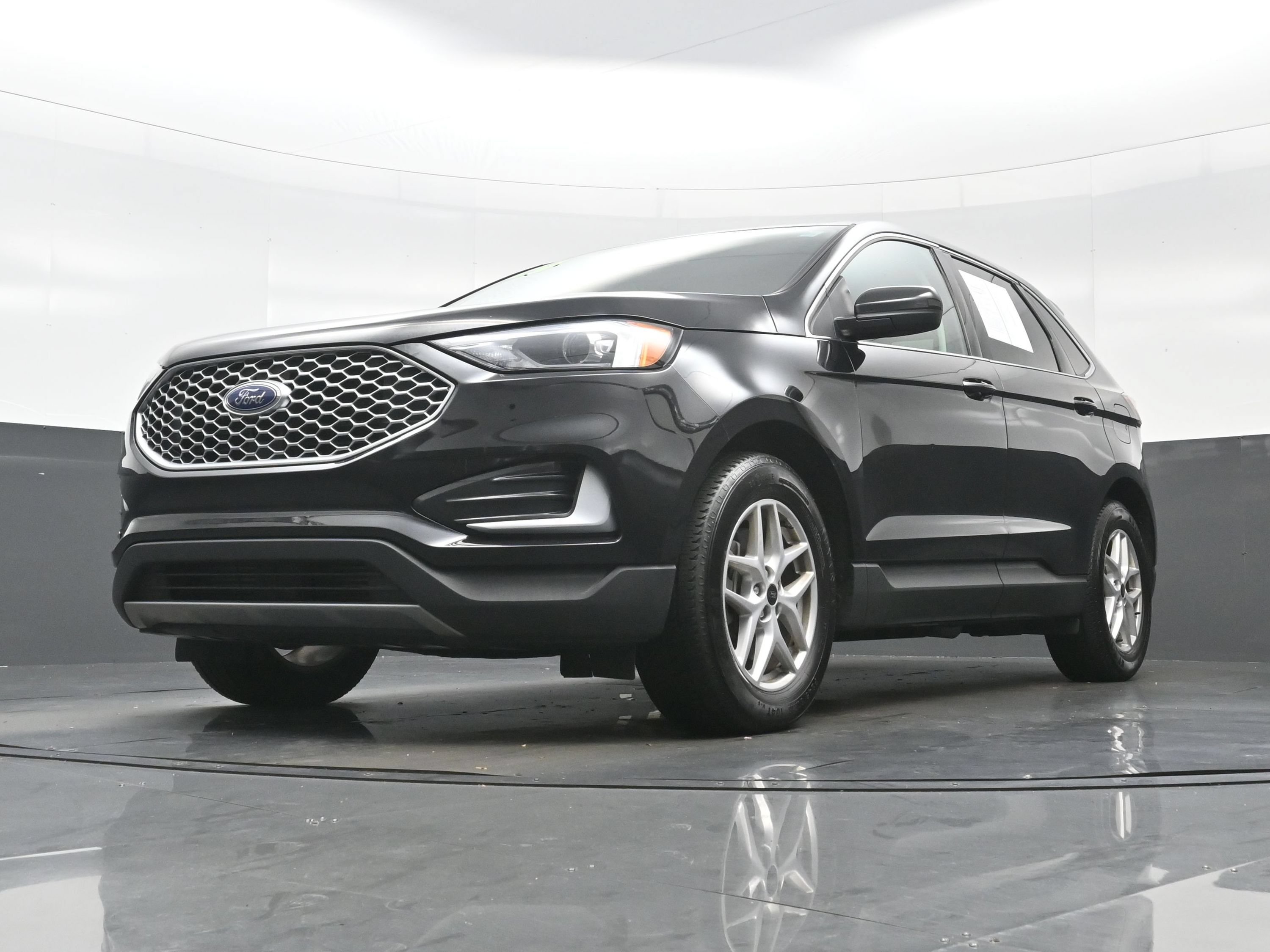 Used 2024 Ford Edge SEL AWD/4WD image 26