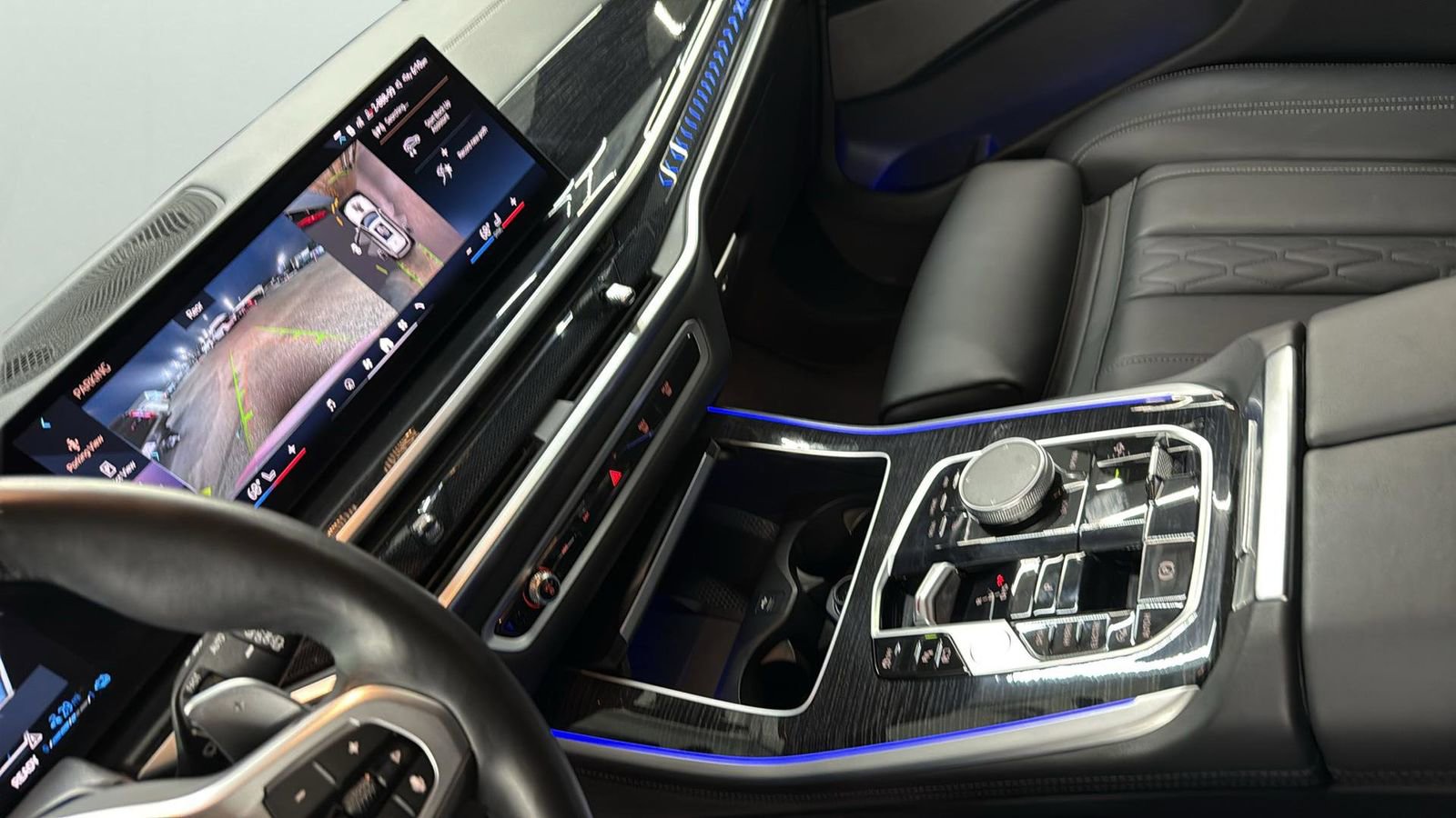 Used 2024 BMW X5 xDrive50e w/ M Sport Package image 21