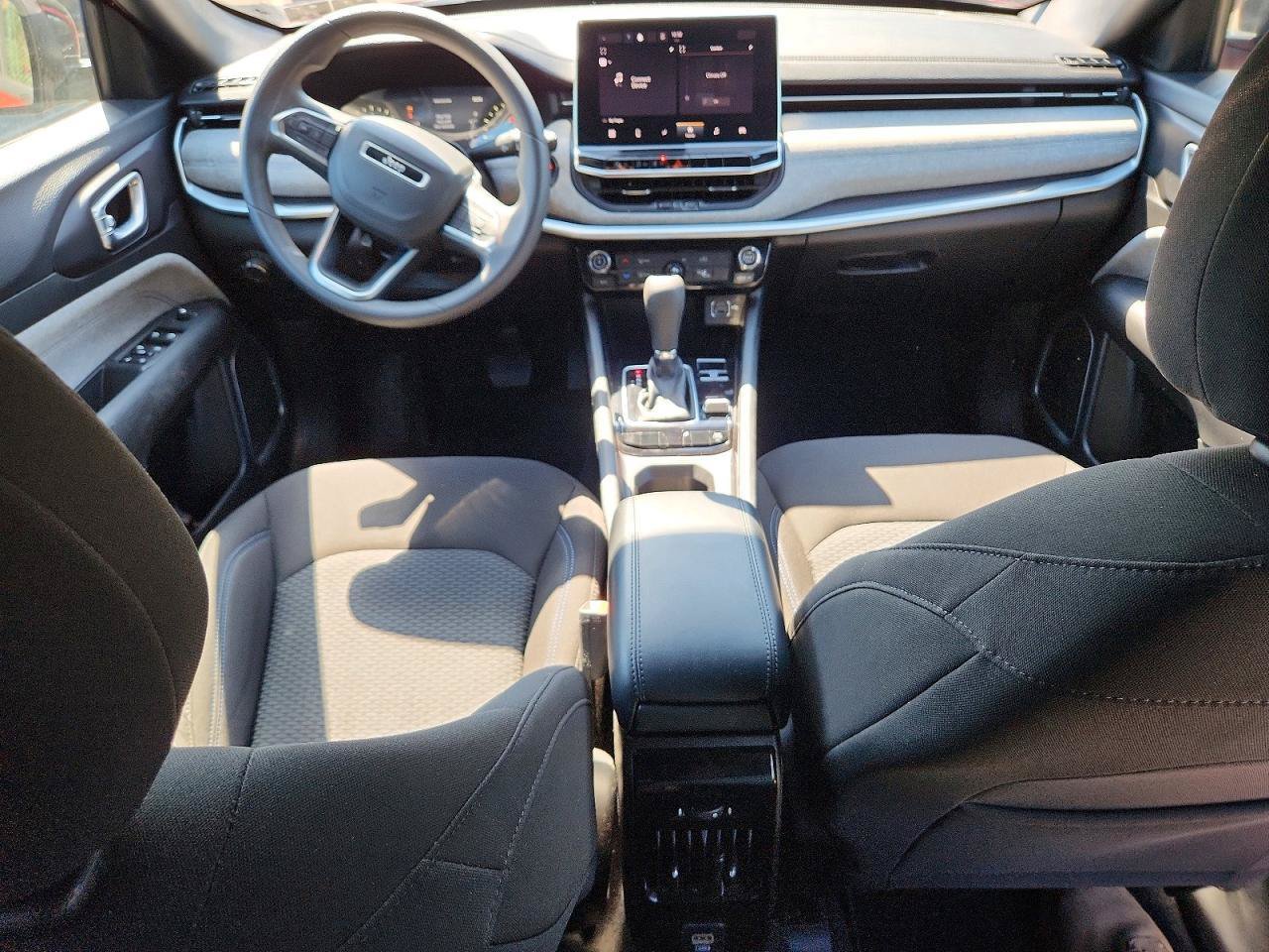 Used 2024 Jeep Compass Sport AWD/4WD image 7