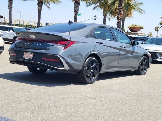 New 2026 Hyundai Elantra Sport FWD image 4