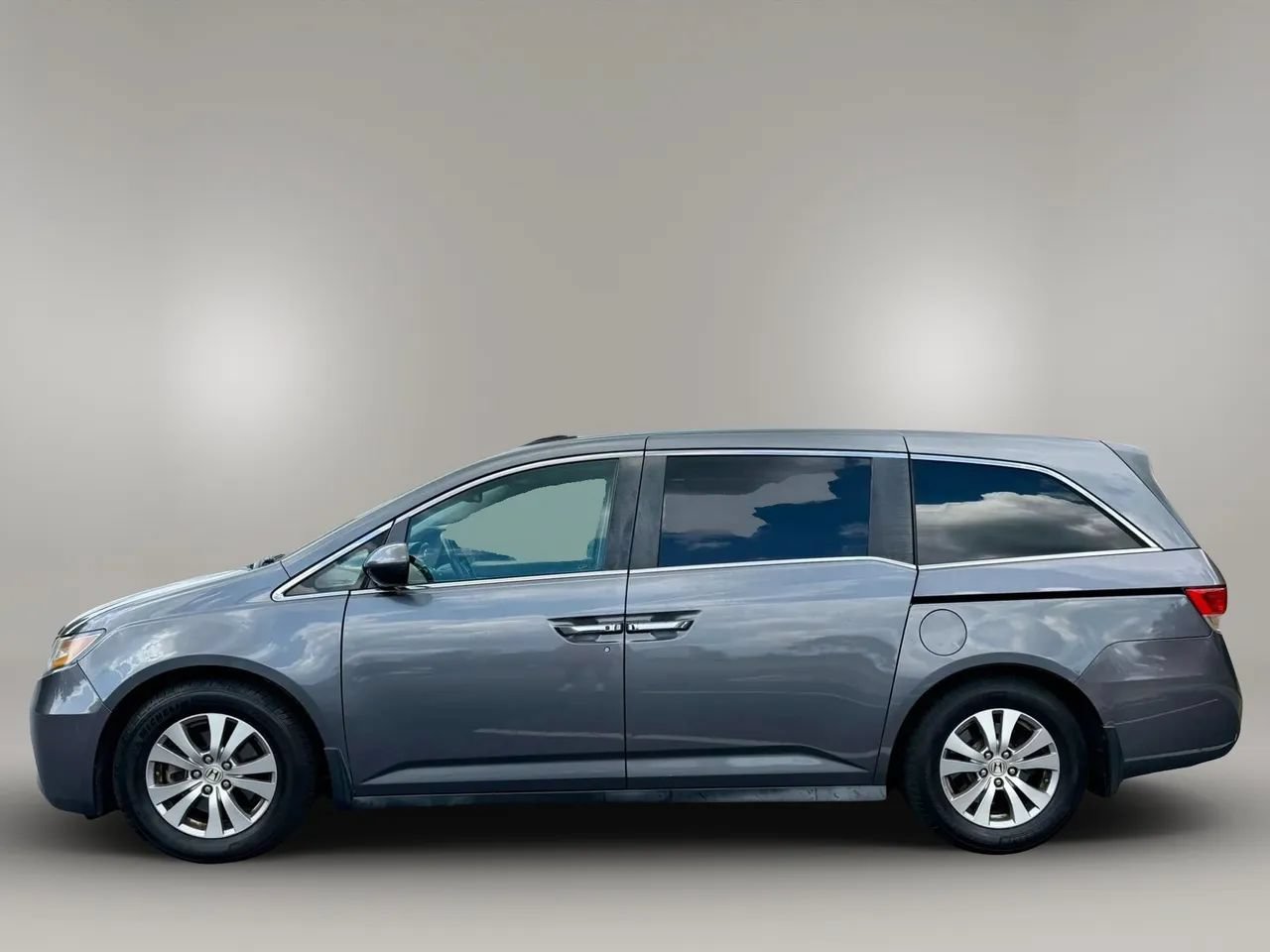Used 2014 Honda Odyssey EX-L image 2