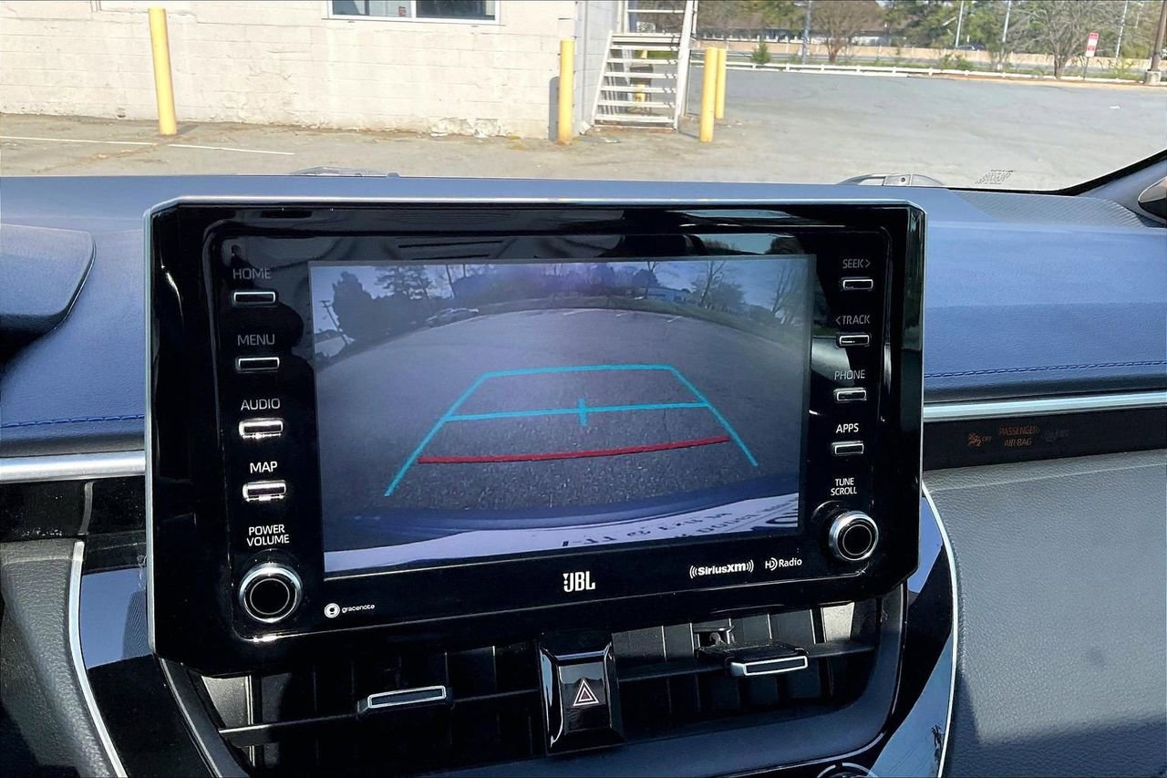 Used 2020 Toyota Corolla XSE image 15