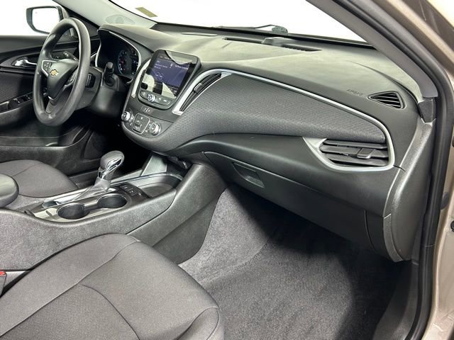 Used 2022 Chevrolet Malibu LS w/ Driver Confidence Package II FWD image 7