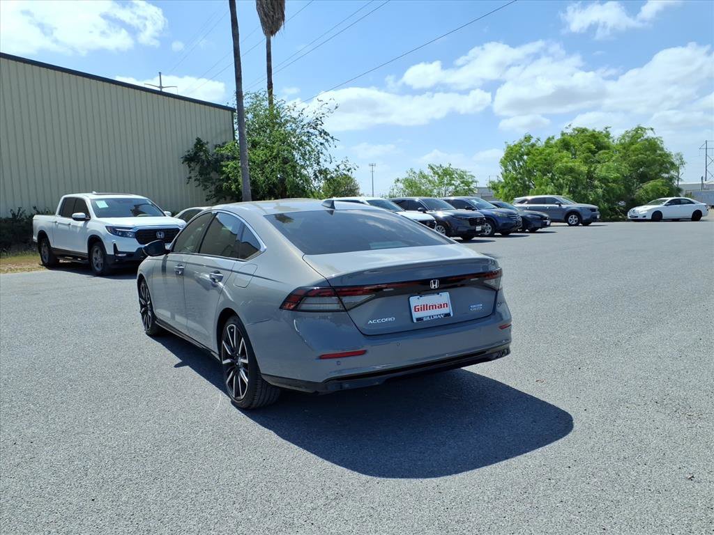 Used 2024 Honda Accord Touring image 6