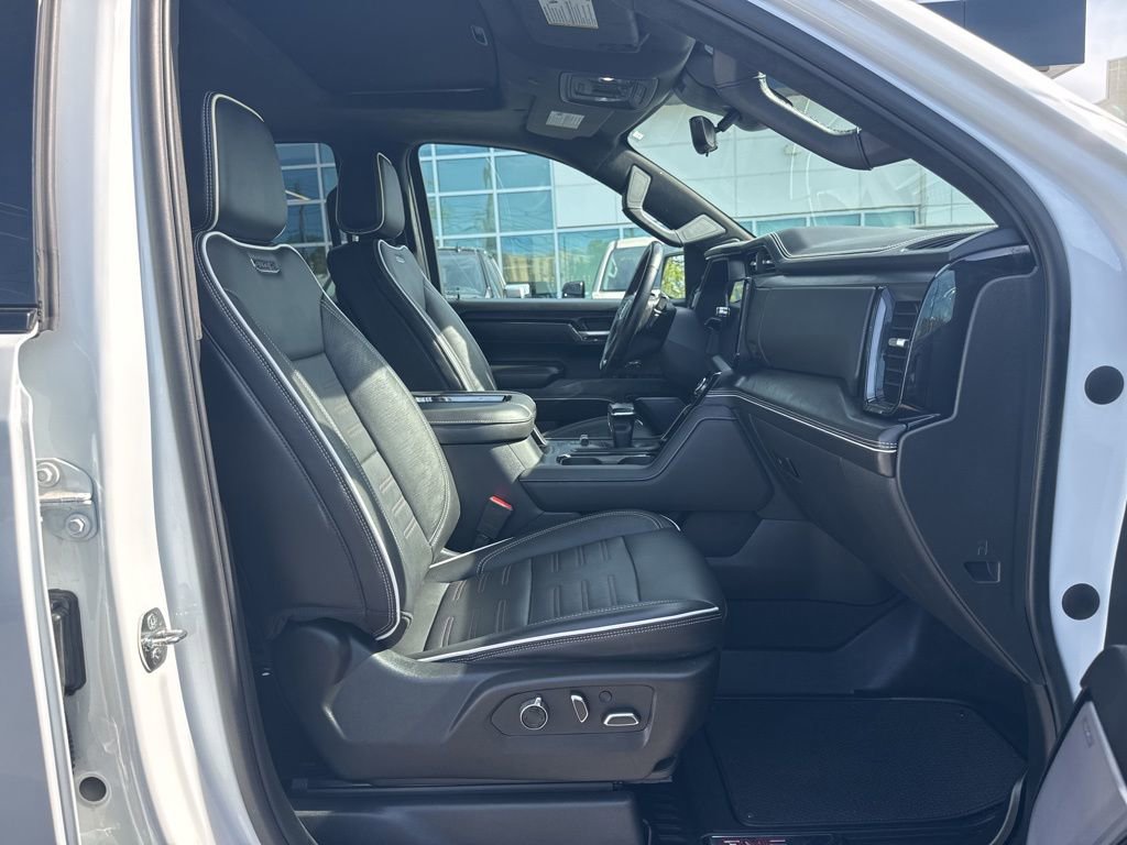 Used 2022 GMC Sierra 1500 AT4X AWD/4WD image 16