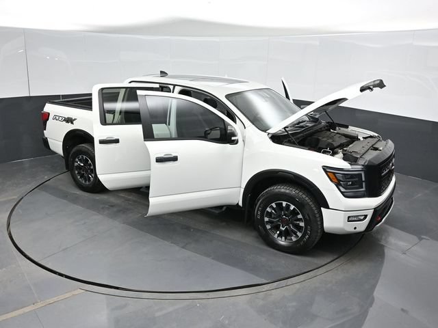 Used 2023 Nissan Titan PRO-4X w/ Pro-4x Convenience Package AWD/4WD image 67