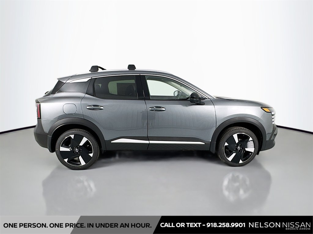 New 2026 Nissan Kicks SR w/ SR Premium Package FWD image 4