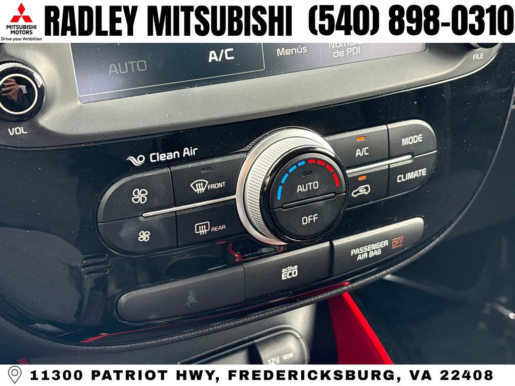 Used 2014 Kia Soul + FWD image 13