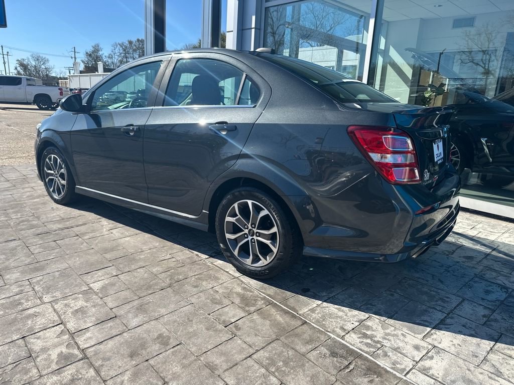 Certified 2018 Chevrolet Sonic LT w/ Convenience Package image 7