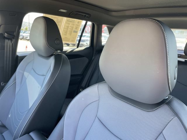 Certified 2026 Volkswagen Tiguan SE R-Line FWD image 21